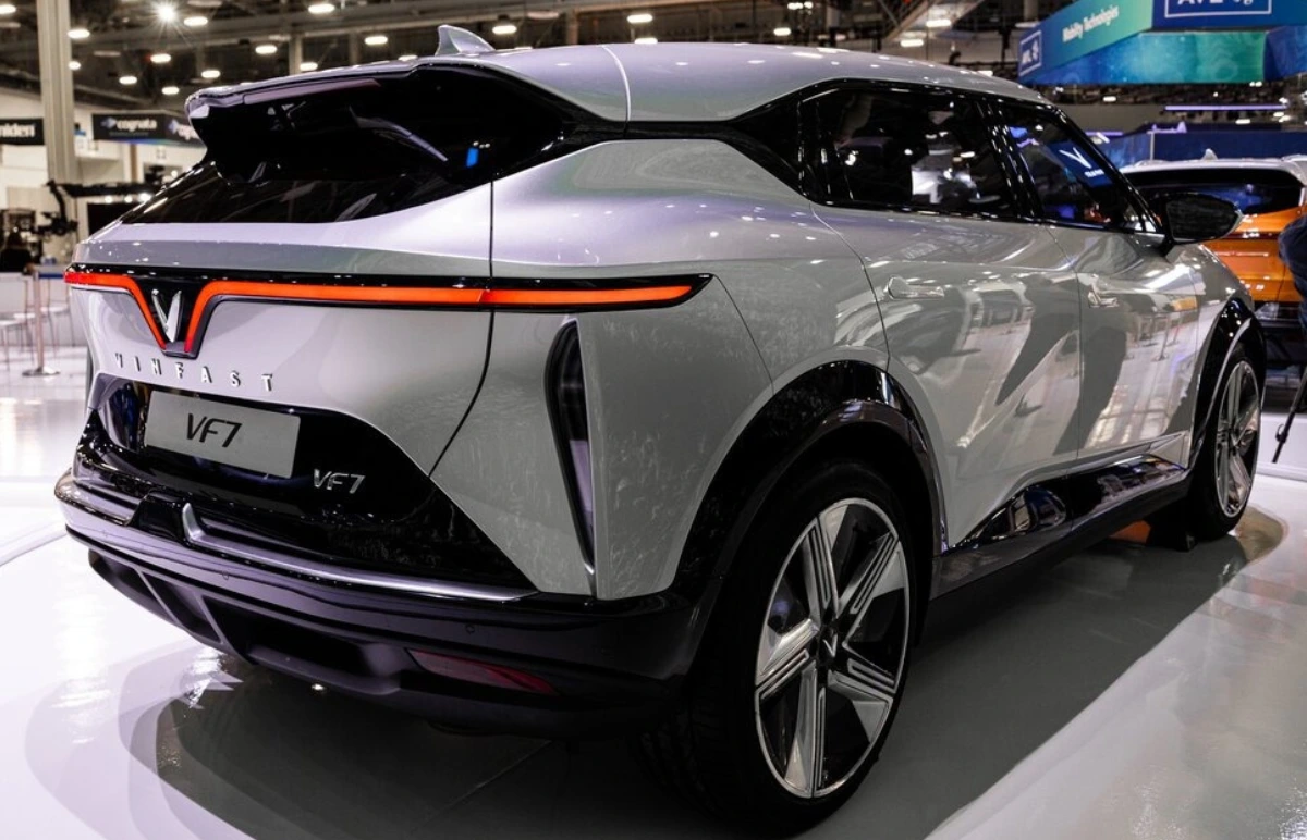 Best Vinfast VF7 Accessories for Every Owner Featured Image